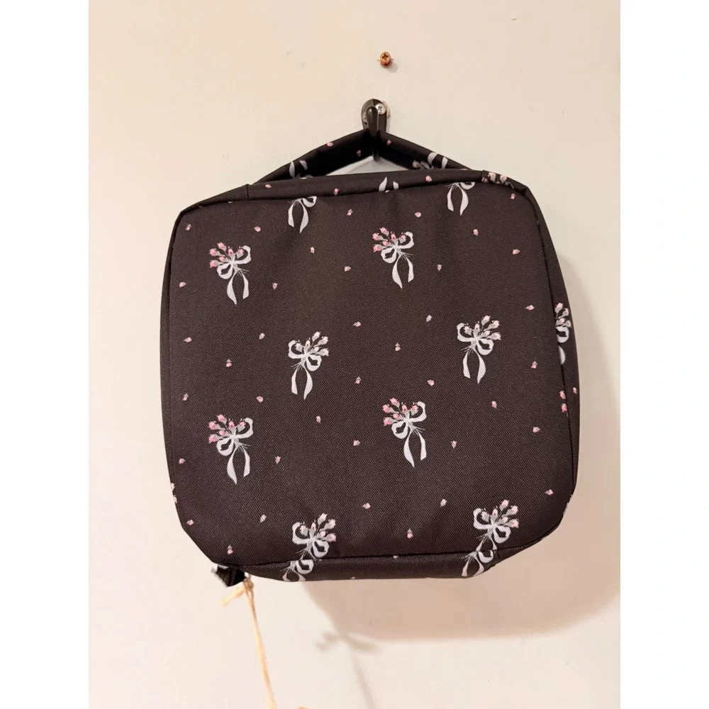 JanSport Lunch Break Insulated Lunch Bag Black Bows Pink Floral Coquette Print